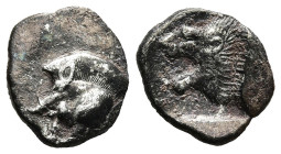 MYSIA. Kyzikos. Obol (Circa 450-400 BC).
Obv: Forepart of boar left; to right, tunny upward.
Rev: Head of roaring lion left within incuse square.
SNG ...