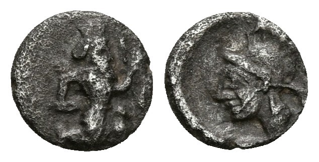 CILICIA, Incierta. Tetartemorión. 400 a.C. A/ Rey o Héroe persa corriendo arrodi...