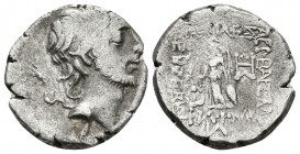 REYES DE CAPPADOCIA. Ariobarzanes III Eusebes Philoromaios. Dracma. 52-42 a.C. RY 11. A/ Cabeza con diadema de Ariobarzanes a derecha. R/ Athena estan...