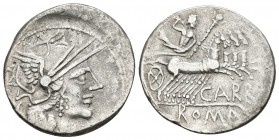 CN. PAPIRIUS CARBO. Denario. 212 a.C. Roma. A/ Busto de Roma con casco a derecha, detrás marca de valor X. R/ Júpiter en cuádriga a derecha, sostenien...