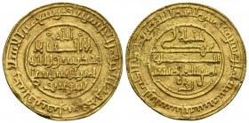 ALMORAVIDES. Alí Ibn Yusuf. Dinar. 518 H. Ishbiliya (Sevilla). Vives 1660; Hazard 216. Au. 3,90g. MBC+.
