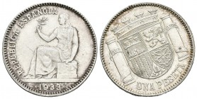 II REPUBLICA. 1 Peseta. 1933 *3-4. Reverso girado 350 grados. Cal-1. Ar. 4,97g. EBC.