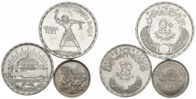 EGIPTO. Lote compuesto por 3 monedas. Conteniendo: 5 Piastres 1977; 25 Piastres 1960 y 50 Piastres 1956. Ar-Cu/Ni. MBC/SC.