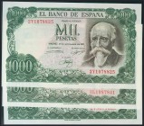 Conjunto de 3 billetes de 1000 Pesetas emitidos el 17 de Septiembre de 1971, con las series 2Y, 3L y 2T (Edifil 2017: 474c). SC.
