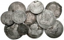 MONARQUIA ESPAÑOLA. Lote compuesto por 12 monedas de plata de Carlos III a Isabel II, conteniendo diferentes valores con variedad de años y cecas a cl...