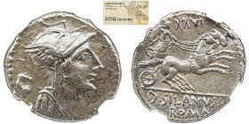 Republica Romana República Romana D. Silanus L. f. AR Denário. Roma, 91 a.C.. Busto de Roma com capacete à direita, O atrás / Vitória na biga à direit...