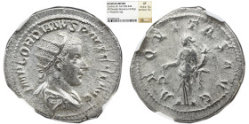 NGC Imperio Romano GORDIAN III (238-244). Antoniniano. Roma. NGC XF Obv: IMP GORDIANVS PIVS FEL AVG. Busto irradiado, drapeado e couraçado à direita. ...