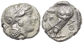 Attika. Athen.

 Tetradrachme (Silber). Ca. 286 - 267 v. Chr.
Vs: Kopf der Athena mit Profilauge mit ölzweiggeschmücktem attischem Helm, Ohranhänge...