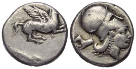 Korinthia. Korinth.

 Stater (Silber). Ca. 375 - 300 v. Chr.
Vs: Pegasos nach rechts fliegend, darunter Koppa.
Rs: Kopf der Athena mit korinthisch...