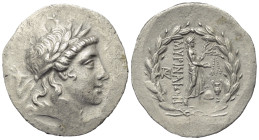 Aiolis. Myrina.

 Tetradrachme / Stephanophor (Silber). Ca. 155 - 142 v. Chr.
Vs: Kopf des Apollon mit Lorbeerkranz rechts.
Rs: Apollon mit Zweig ...