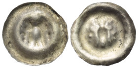 Anhalt.

 Brakteat (Silber). 1250 - 1270. Köthen oder Aschersleben.
Vs.: Frontal stehender Herr mit Schild und Kreuz.

19 mm. 0,55 g. 

Leschho...