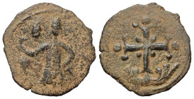 Edessa - Grafschaft. Baldwin II. (1100 - 1118).

 Kupfermünze. Ohne Jahr.
Vs: B [-AG-DOIN]. Herrscher frontal stehend, mit Kreuz in der Linken und ...