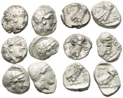 Griechische Münzen - Lots.


Athen (Attika).

Lot (6 Stück, Silber): Tetradrachmen; 4. - 3. Jhdt. v. Chr.

Sehr schön - fast sehr schön.

Ver...