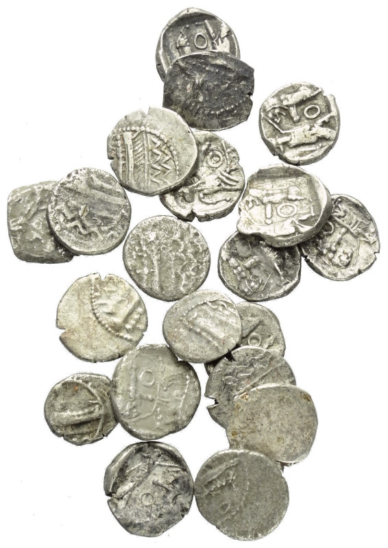 Griechische Münzen - Lots.


Phönikien.

Lot (20 Stück, Silber): Obole; Ca....