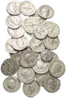 Römische Münzen - Lots. Kaiserzeit.


Lot (30 Stück, Silber): Denare des Domitianus (81 - 96 n. Chr.), Septimius Severus (193 - 211 n. Chr.) und El...