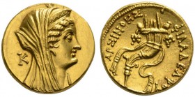  GRIECHISCHE MÜNZEN   DIE PTOLEMÄER IN AEGYPTEN   KLEOPATRA III., 142-101  Mnaeion (Oktodrachmon), Gold, im Namen der Arsinoe II. Verschleierter Kopf ...