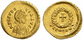  OSTRÖMISCHE UND BYZANTINISCHE MÜNZEN   EUDOCIA, Gattin des Theodosius II., †460  Tremissis, Gold, 425-429. AEL EUDO - CIA AVG Drap. Büste n.r. mit Kr...