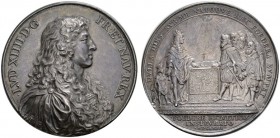  EUROPEAN MEDALS OF HIGH ARTISTIC VALUE   SWITZERLAND   Silver medal 1663. By J. Warin. Commemorating the alliance between King of France and the Swis...