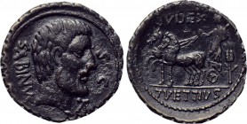 T. VETTIUS SABINUS. Serrate Denarius (70 BC). Rome.