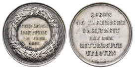 Rittergut Ufhoven, Silbermedaille (Dm. 34,1mm, 21,79g), 1857, von F. Helfricht, auf die 46-jährige Pachtzeit des Ritterguts Ufhoven durch Friedrich Do...