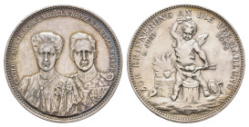 Preußen, Nürnberg, Wilhelm II., Silbermedaille (18,01 g, 31,9 mm), 1905, von Lauer, auf die Hochzeit seines Sohnes, Kronprinz Friedrich Wilhelm, mit C...