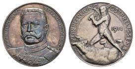 Nürnberg, Silbermedaille (ca. 17,03g, 33,2mm), 1914, von Lauer, auf die Befreiung Ostpreußens. Av.: Brustbild Hindeburgs. Rev.: Nackter Mann mit Bihän...