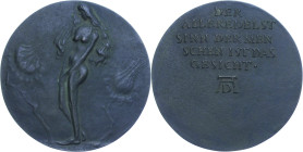 Bronzegussmedaille (Dm. ca. 74 mm, ca. 242 g), 1971, von Kinkel, auf den 500. Geburtstag Dürers. Av: Stehende nackte Frau zwischen Blumen. Rev: 5 Zeil...
