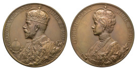 England, Bronzemedaille (ca. 79,51g, 51,1mm), 1911, von Mackennal, auf die Krönung Edward V. und Mary. Av.: Brustbild König Edward nach links mit Reic...