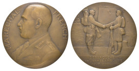 Frankreich, Bronzemedaille (166g, 72,6mm), 1914, von E. Blin, auf die Landung der britischen Armee. Av.: Brustbild Maréchal French nach rechts. Rev.: ...