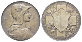 Schweiz, Luzern, Silbermedaille (Dm. 45,3mm, 36,73g), 1901, von Hans Frei, auf das Eidgeneössische Schützenfest. Av: Wappen auf Schweizerkreuz zwische...