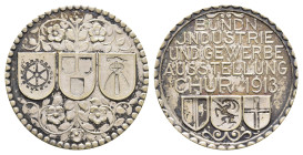 Schweiz, Chur, Silbermedaille (Dm. 29,5mm, 11,85g), 1913, unsigniert, zu Industrie- und Gewerbeausstellung. Av: 3 Wappen zwischen Blumen. Rev: 3 Wapen...