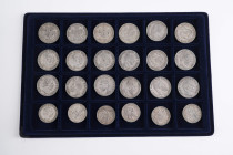 ALTDEUTSCHLAND bis WEIMAR, Sammlung hauptsächlich Silbermünzen, u.a. Taler Preußen 1860, 5 Mark Hessen 1875 und 3 Reichsmark Nordhausen 1927, zusätzli...