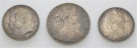 Kleines Lot aus 3 Münzen: (1) Taler Frankfurt 1860; (2) 2 Mark Preußen 1901; (3) 2 Mark Hessen 1904. Erhaltung unterschiedlich.