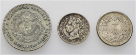 ASIEN, Lot aus drei asiatischen Münzen: 20 Feng CHINA (Kwang-Tung) 1890-1908 (KM Y 201, ss), 20 Sen JAPAN Jahr 40 = 1907 (KM Y29, vz) und 5 Cents HONG...