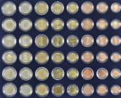 EURO, Sammlung von 135x 2 Euro-Gedenkmünzen und 29 KMS bis 2014 untergebracht in 4 Leuchtturmschatullen. Unter den Gedenkausgaben sind Ausgaben des Va...
