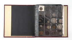 SPANIEN, 18. - 20. Jh., Sammlung von Umlauf- und Gedenkmünzen, darunter auch einige Silberausgabe wie 5 Peseten 1871, 1883 und 100 Peseten 1966. Insge...