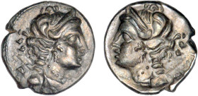 GAULE
Marseille (-130/-121) : Drachme légère (tétrobole) au buste d'Artémis diadémé à droite - R/: Lion marchant à gauche
 - SUP 58 (SUP)
Frappe in...
