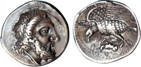 BRUTTIUM
Locres, (326-290) : Statère à la tête laurée de Zeus à droite - R/: Aigle à gauche, les ailes éployées, tenant un lièvre dans ses serres
 -...