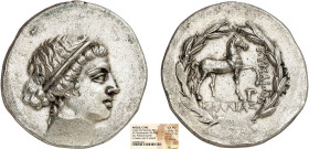 ÉOLIDE
Cymé, (190-160 environ) : Tétradrachme à la tête de Cymé à droite ceinte d'une bandelette - R/: Cheval bridé au pas
 - SUP 58 (SUP)
Rare ! -...