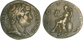 HADRIEN (117-138)
Sesterce : Rome assise à gauche sur une cuirasse & un bouclier, tenant une Victoire & une corne d'abondance
 - TTB 30 (TTB-)
Rare...