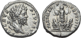 SEPTIME SÉVÈRE (193-211)
Denier : Trophée au pied duquel sont assis 2 captifs dos à dos
 - SUP 53 (SUP-)
a été brossé


SM 6323v, CO 370, RIC 17...
