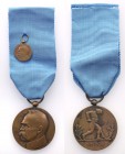 II RP / Poland. Medal 10th Anniversary of Regaining Independence with miniature 
Dobry stan zachowania.
Waga/Weight: Brąz Metal: Średnica/diameter: ...