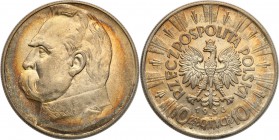 II RP. 10 zlotych 1936 Pilsudski 
Subtelna patyna, wspaniały połysk. Piękna moneta.Parchimowicz 124c
Waga/Weight: 22,02 g Ag Metal: Średnica/diamete...