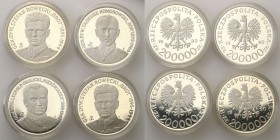 III RP. 200.000 zlotych 1990-1991, group 4 pieces 
Pięknie zachowane monety. Delikatna patyna.
Waga/Weight: 4 x 19,3 g Ag .750 Metal: Średnica/diame...