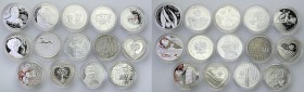 III RP. 10 zlotych 2011-2012, group 14 pieces 
Monety w menniczym stanie zachowania. Duży zestaw 14 sztuk.
Waga/Weight: 14 x 14,14 g Ag .925 Metal: ...