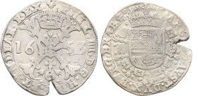 Netherlands
Netherlands. Filip IV. (1621-1665). Patagon 1653, Antwerpia 
Wyszczerbiony krążek, resztki połysku w tle.Davenport 4462; Delmonte 293
W...