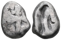 GREEK COINS ACHAEMENID EMPIRE.Time of Darios I to Xerxes II.(485-420 BC).Sardes.Siglos. Obv : Persian king in kneeling-running stance right, holding s...