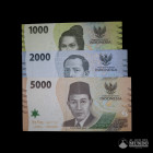 Indonesia, Bank Indonesia. Lote de tres billetes a catalogar.