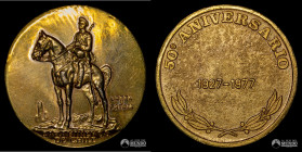 Chile. Pareja de medallas: 50° Aniversario de Carabineros de Chile. 1977. Colores plateado y dorado.