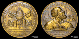 Chile, Santiago. Medalla: 50 años de la Escuela de Medicina de la Universidad Catolica. 1980.